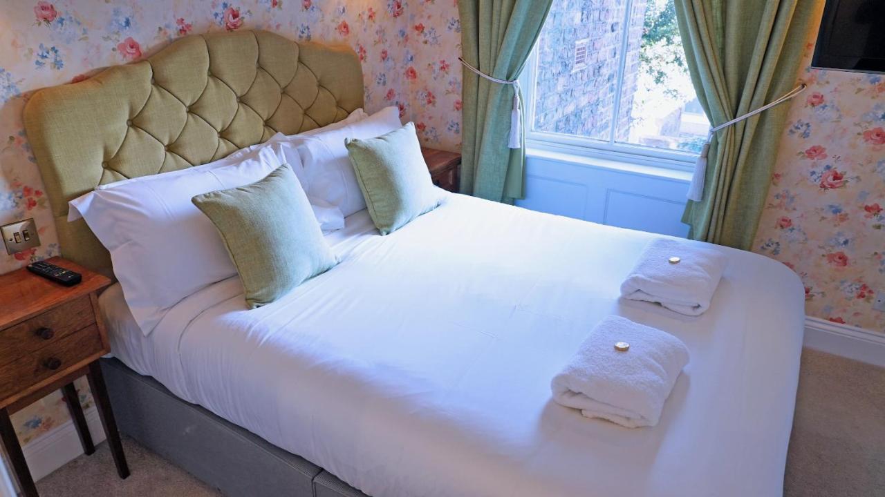 Bed and Breakfast 23 St Mary'S à York Extérieur photo