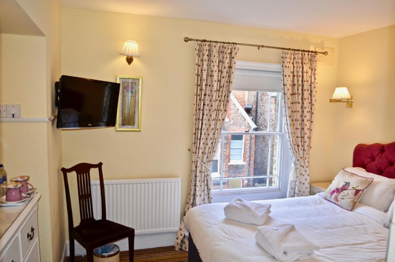 Bed and Breakfast 23 St Mary'S à York Extérieur photo